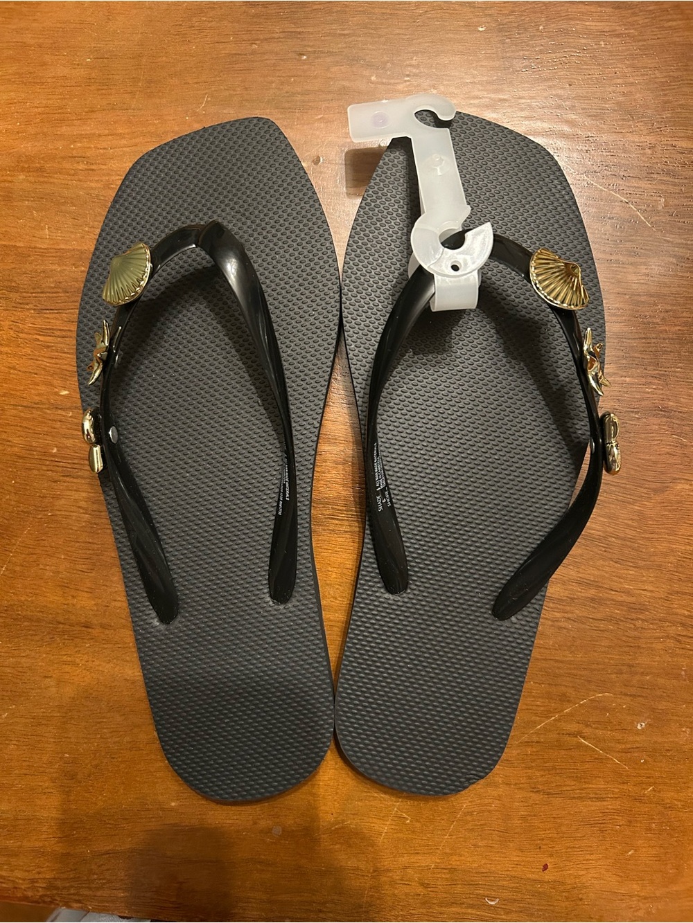 Shade & Shore Black Flip Flop Sandals with Gold Shell Accents